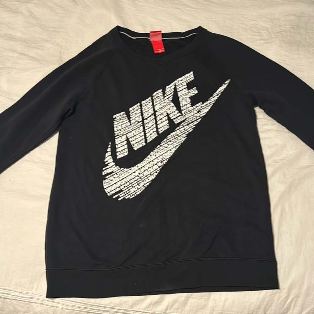 Trendy oversized Nike crew neck sweatshirt new
